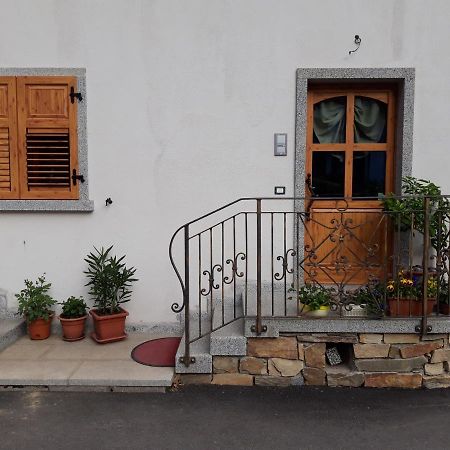 La Casetta Di Giulia Commezzadura Exterior foto